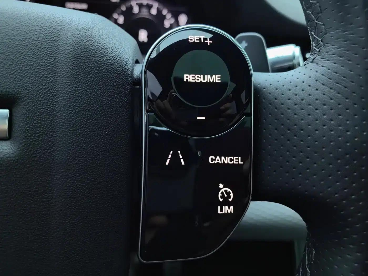 Range Rover Evoque 2020 249PS R-DYNAMIC S Sport Edition — миниатюра 22