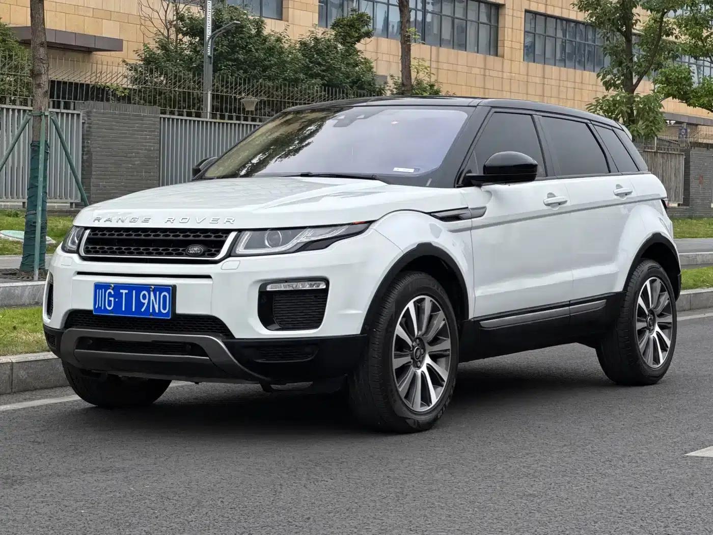 Range Rover Evoque 2018 240PS SE Smart Edition — миниатюра 1