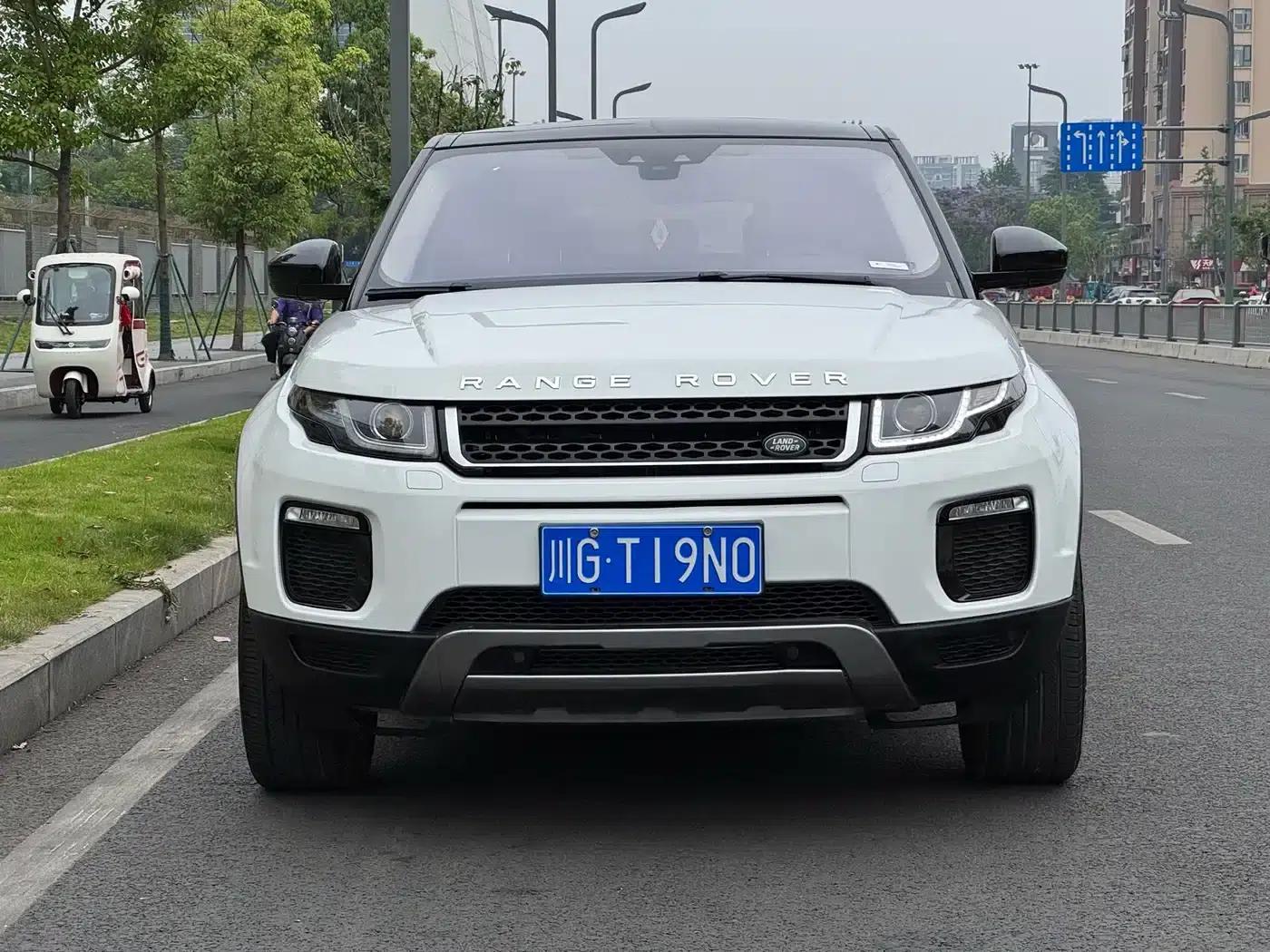 Range Rover Evoque 2018 240PS SE Smart Edition — миниатюра 2