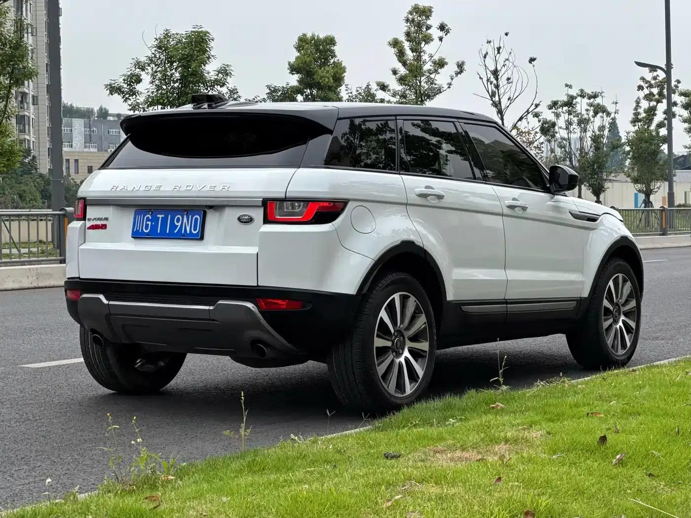Range Rover Evoque 2018 240PS SE Smart Edition — миниатюра 16