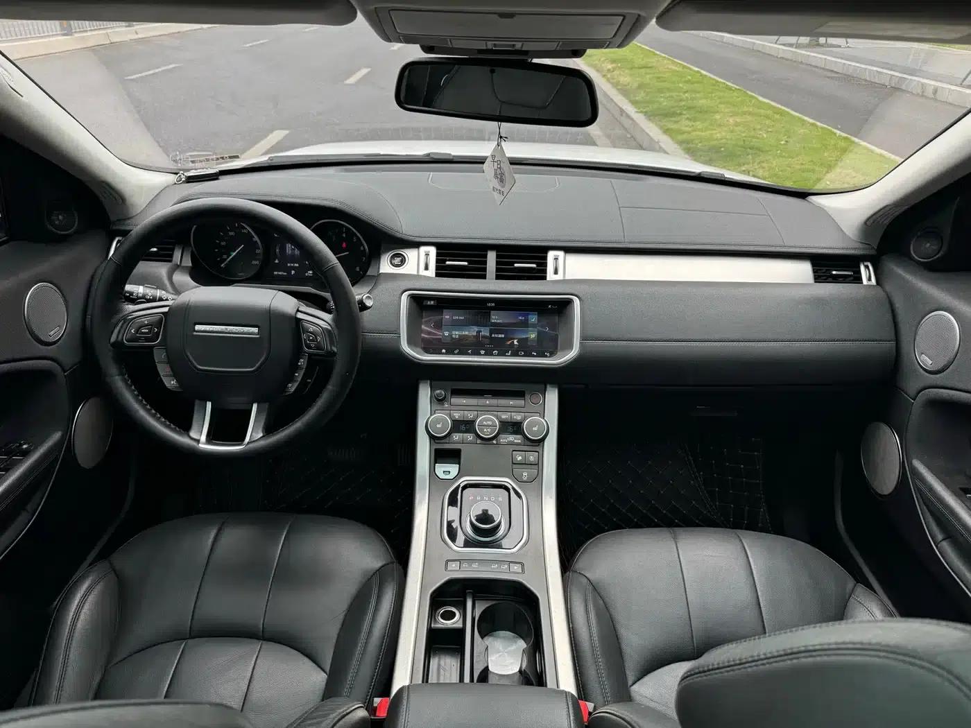 Range Rover Evoque 2018 240PS SE Smart Edition — миниатюра 7
