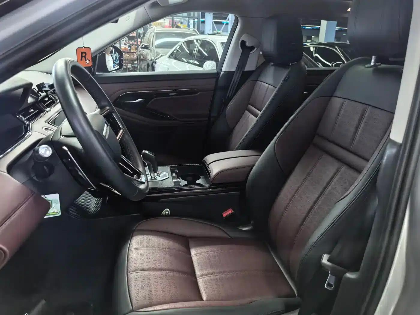 Range Rover Evoque 2021 Model: Evoque L 249PS R-Dynamic First Edition — миниатюра 11