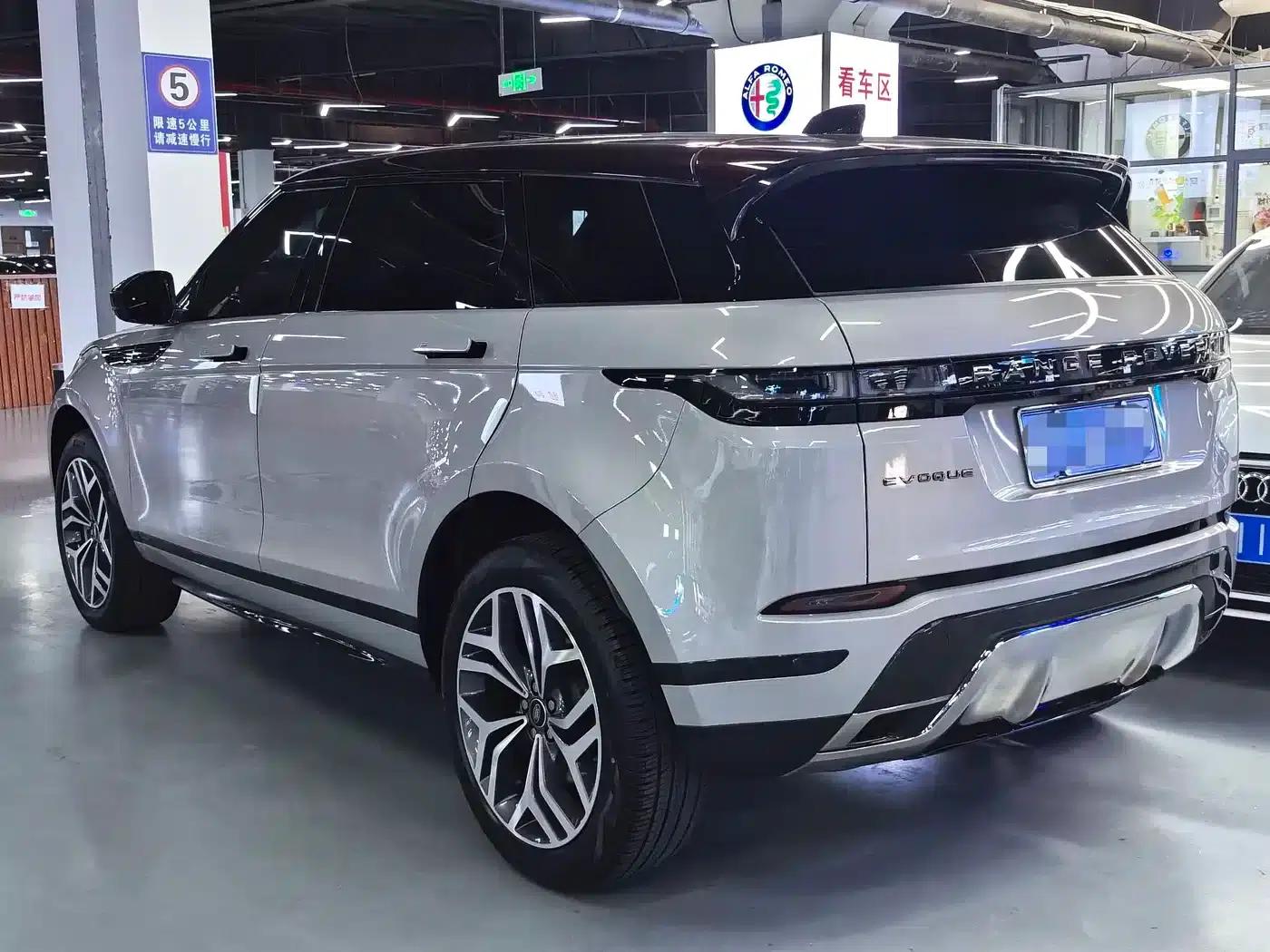 Range Rover Evoque 2021 Model: Evoque L 249PS R-Dynamic First Edition — миниатюра 18