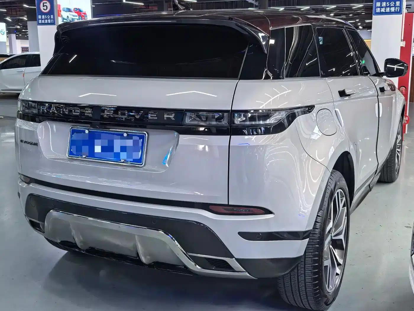 Range Rover Evoque 2021 Model: Evoque L 249PS R-Dynamic First Edition — миниатюра 20