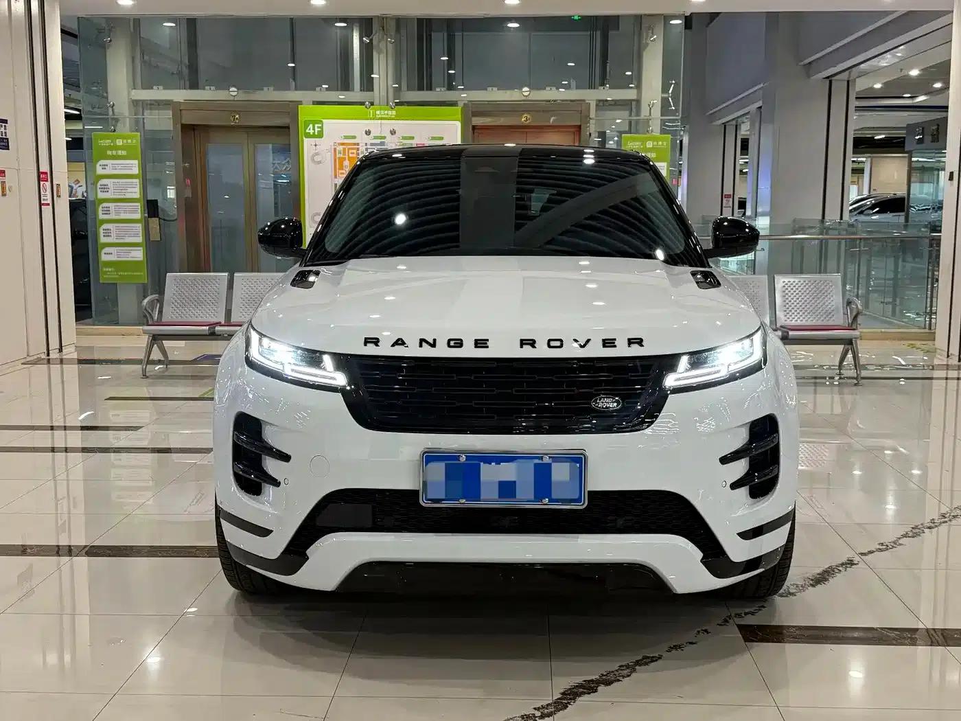 2026 Range Rover Evoque, Range Rover Evoque L SE — миниатюра 2