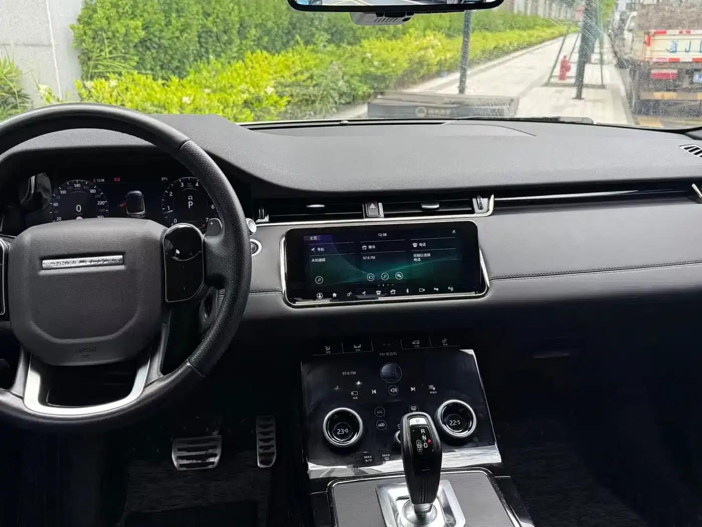 Range Rover Evoque 2020 249PS R-DYNAMIC SE Sport Tech Edition — миниатюра 7