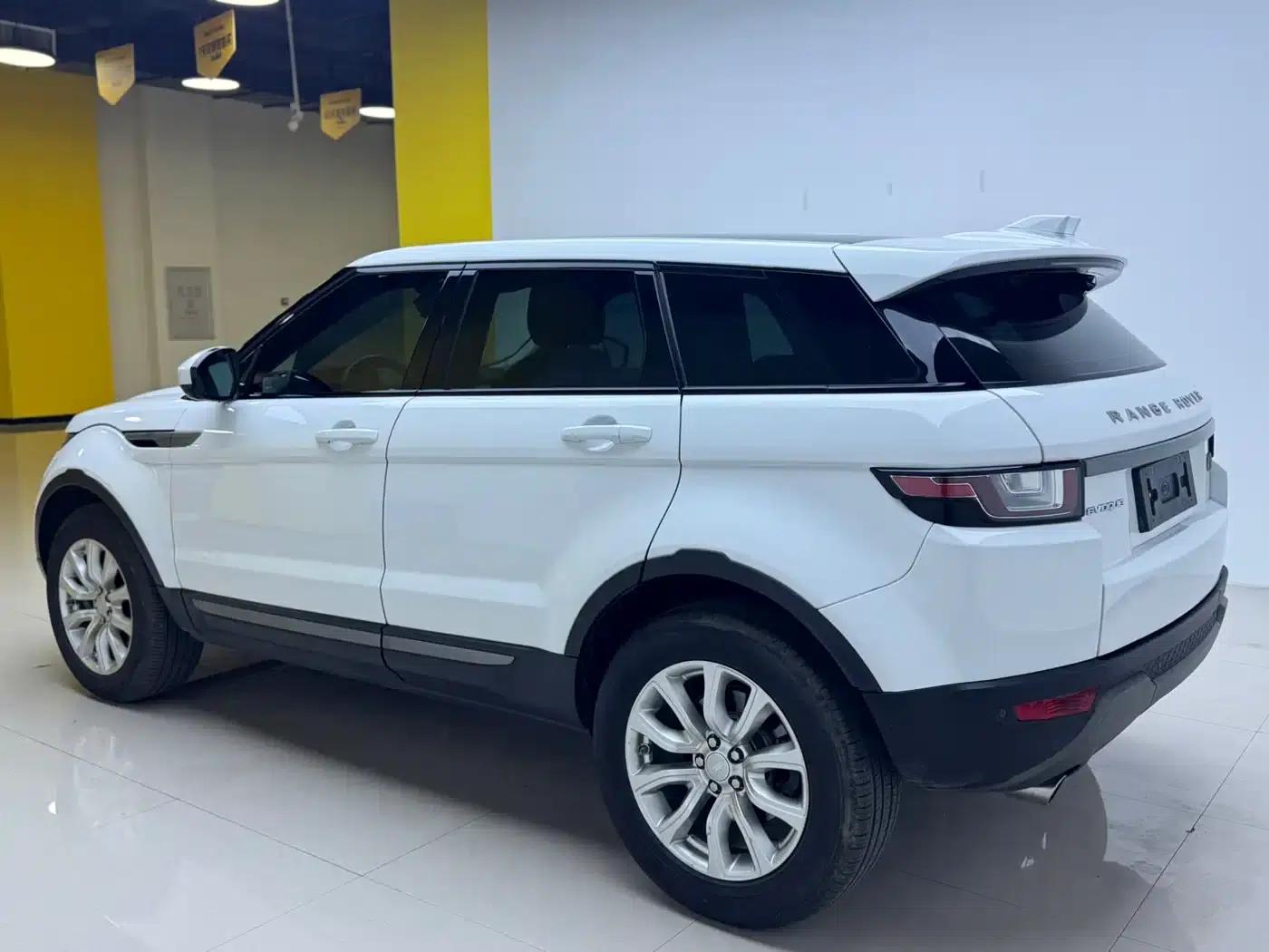 Range Rover Evoque 2018 200PS Pure New Style Edition — миниатюра 7
