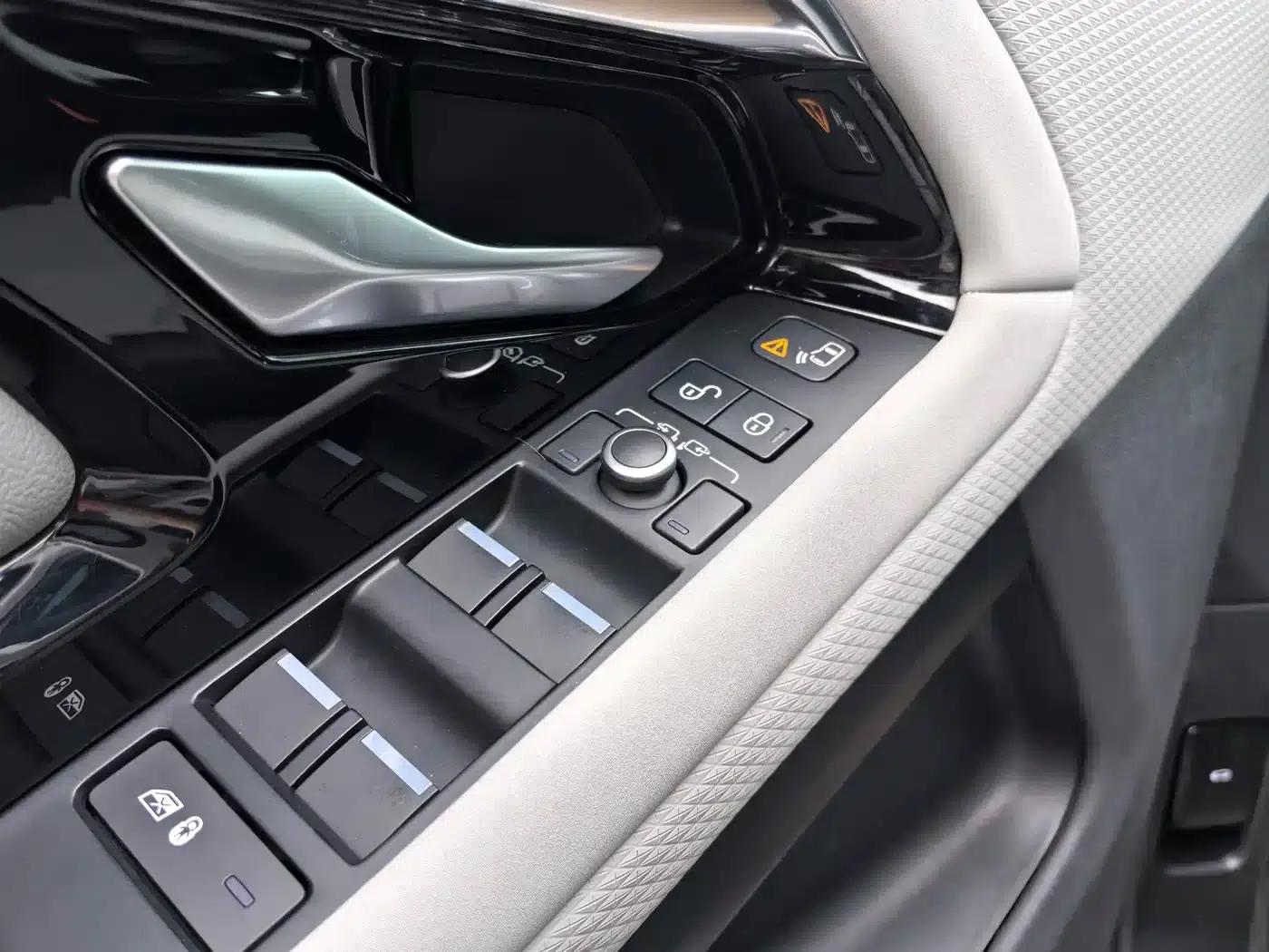 Range Rover Evoque 2020 249PS Youth Edition — миниатюра 10