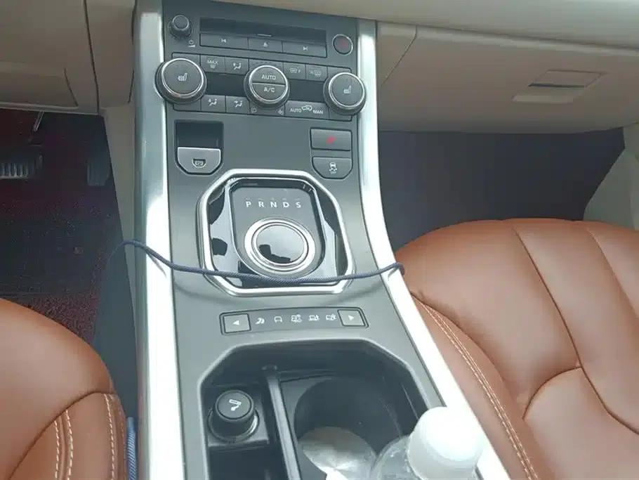 2012 Imported Range Rover Evoque 2.0T 5-Door Prestige Edition — миниатюра 16