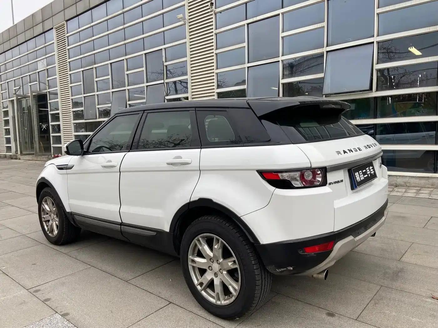 2014 Range Rover Evoque Imported 2.0T 5-Door Premium Edition — миниатюра 4