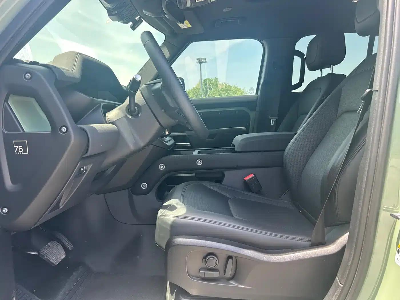 2023 Land Rover Defender 110 3.0T P400 75th Anniversary Edition — миниатюра 9