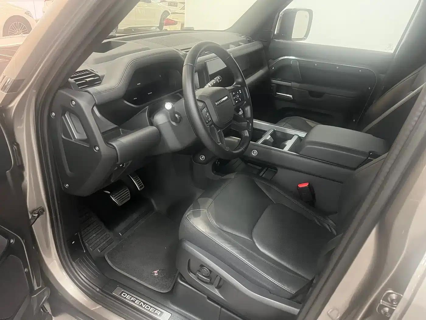 2025 Land Rover Defender 110 3.0T P400 X — миниатюра 4