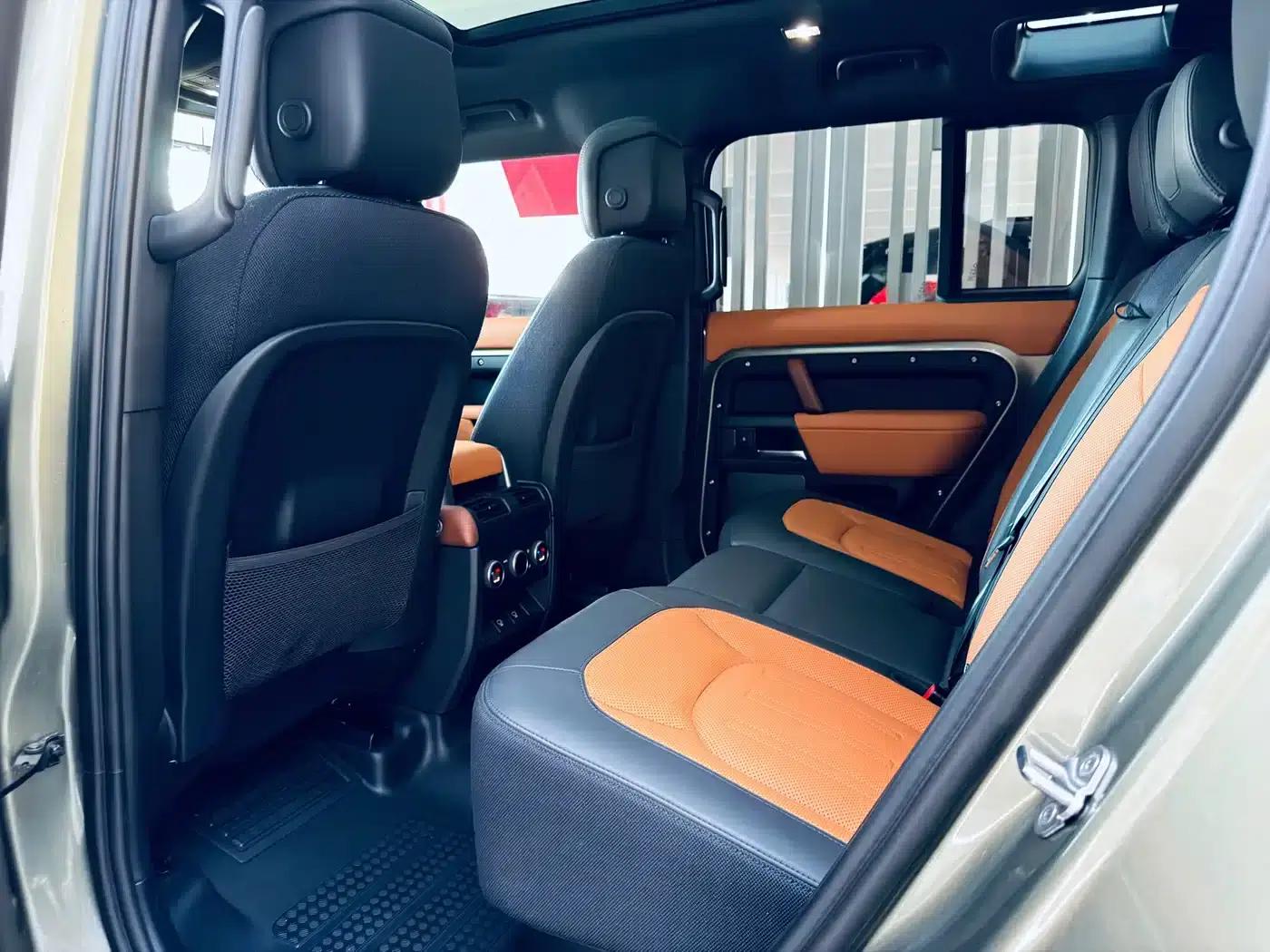 2023 Land Rover Defender Facelift 110 3.0T P400 X — миниатюра 11