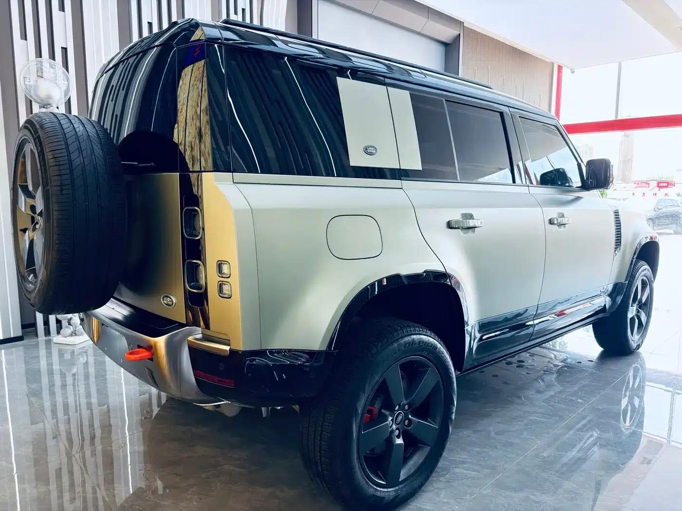 2023 Land Rover Defender Facelift 110 3.0T P400 X — миниатюра 22