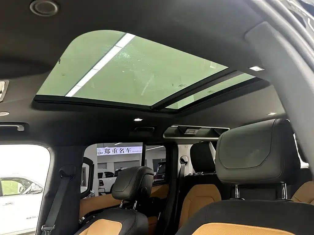 2023 Land Rover Defender Facelift 110 3.0T P400 X-DYNAMIC HSE — миниатюра 22