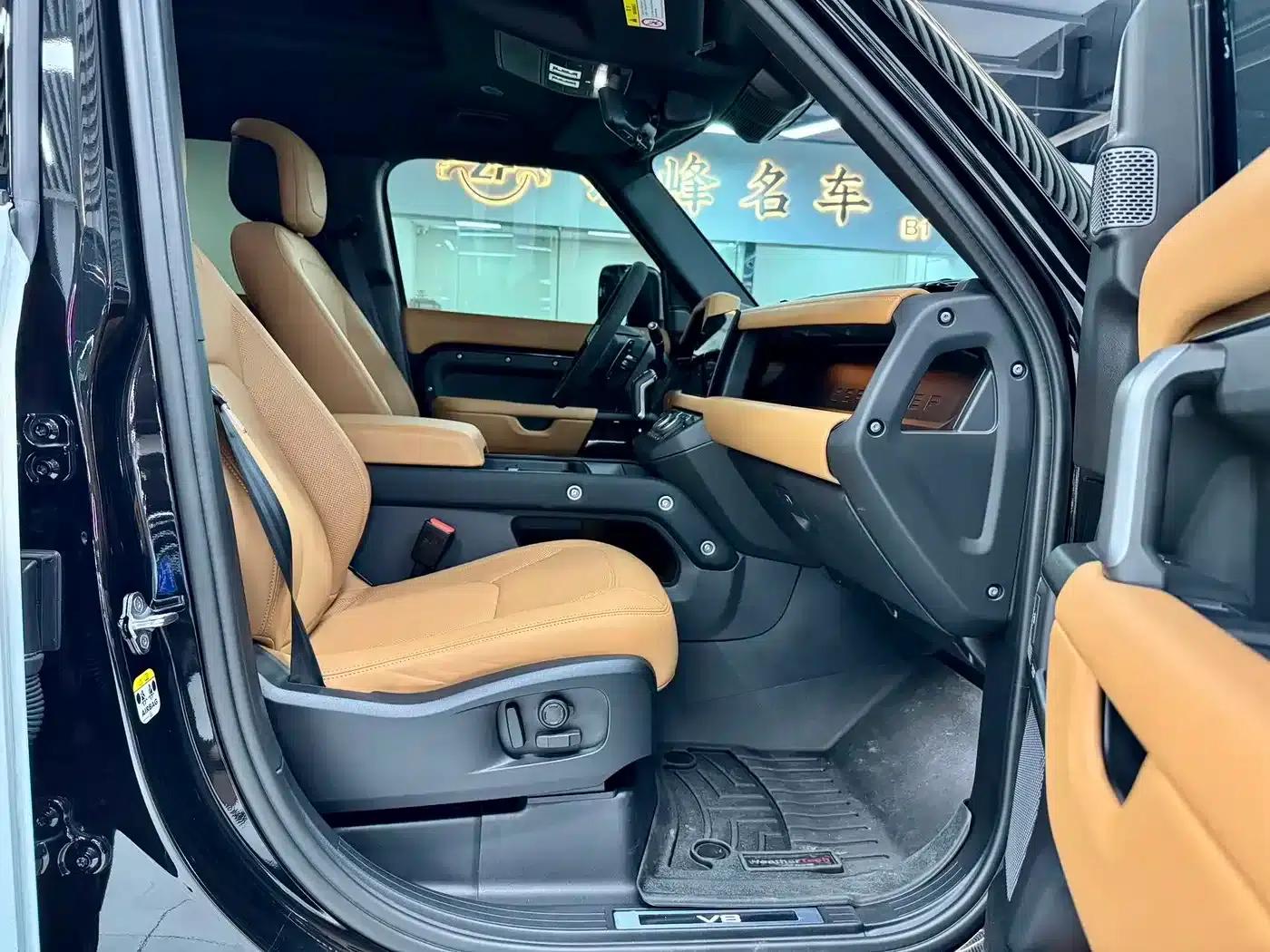 2025 Land Rover Defender 110 5.0T V8 — миниатюра 13