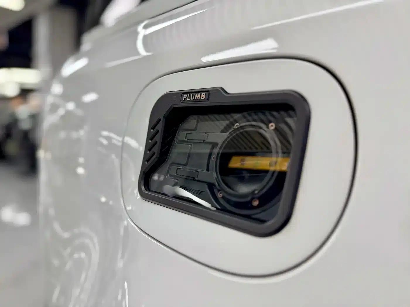 2025 Land Rover Defender 110 5.0T V8 — миниатюра 6