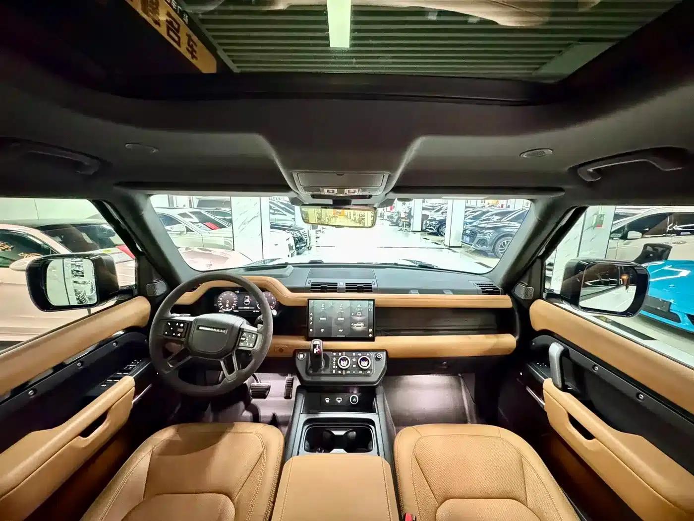 2025 Land Rover Defender 110 5.0T V8 — миниатюра 9
