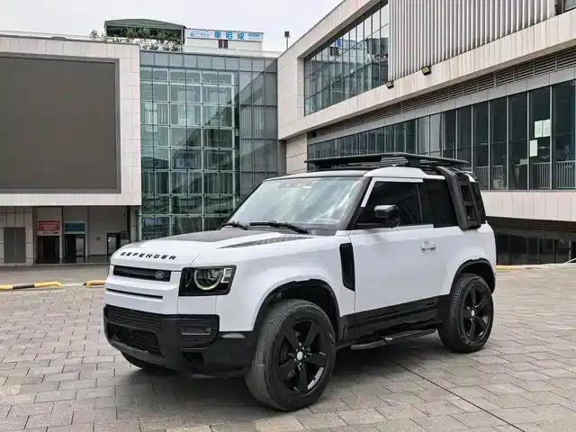 Land Rover Defender 2022 90 2.0T P300 Tiger Edition