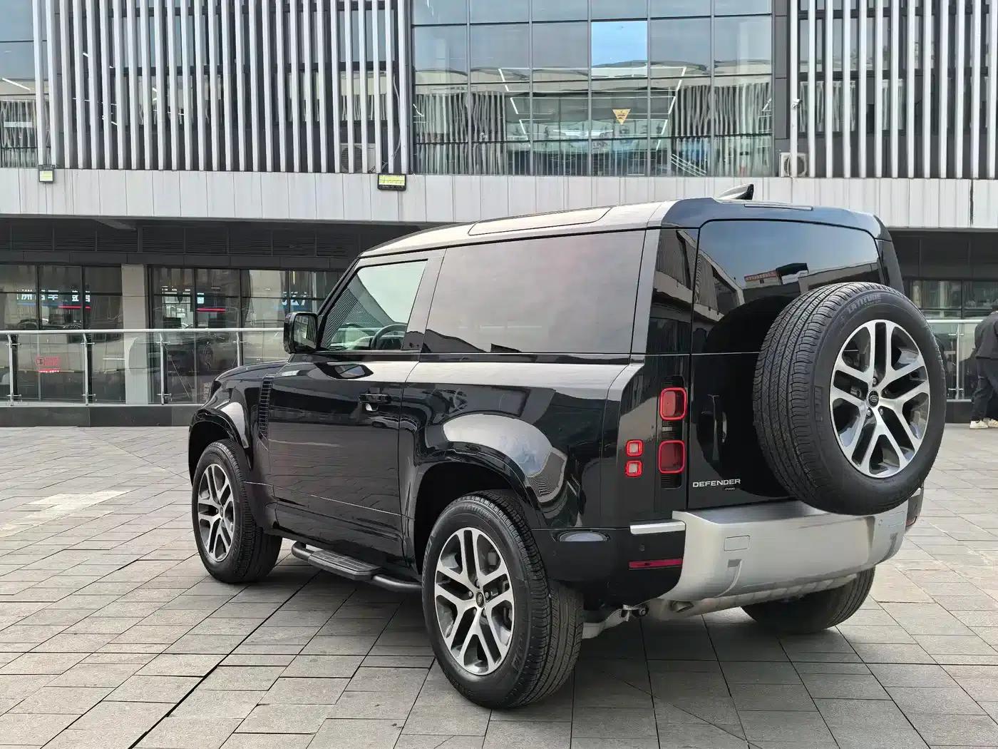 2023 Land Rover Defender Facelift 90 3.0T P400 XS — миниатюра 15