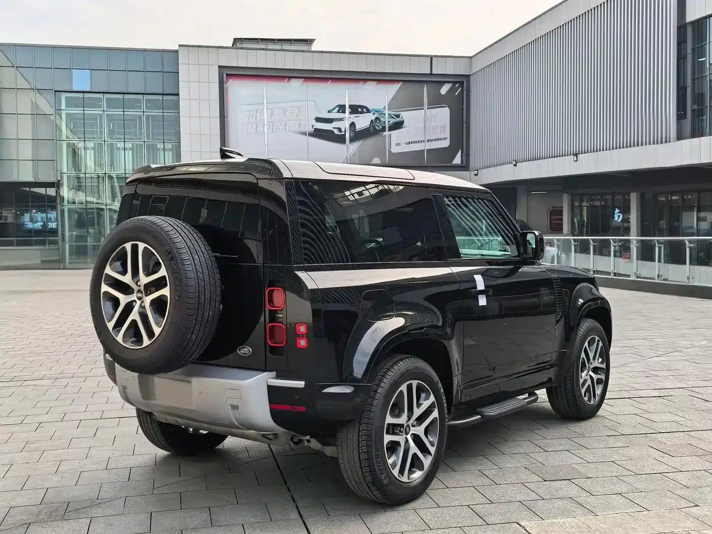 2023 Land Rover Defender Facelift 90 3.0T P400 XS — миниатюра 17