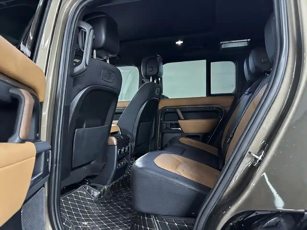 2022 Land Rover Defender 110 P400 X — миниатюра 11