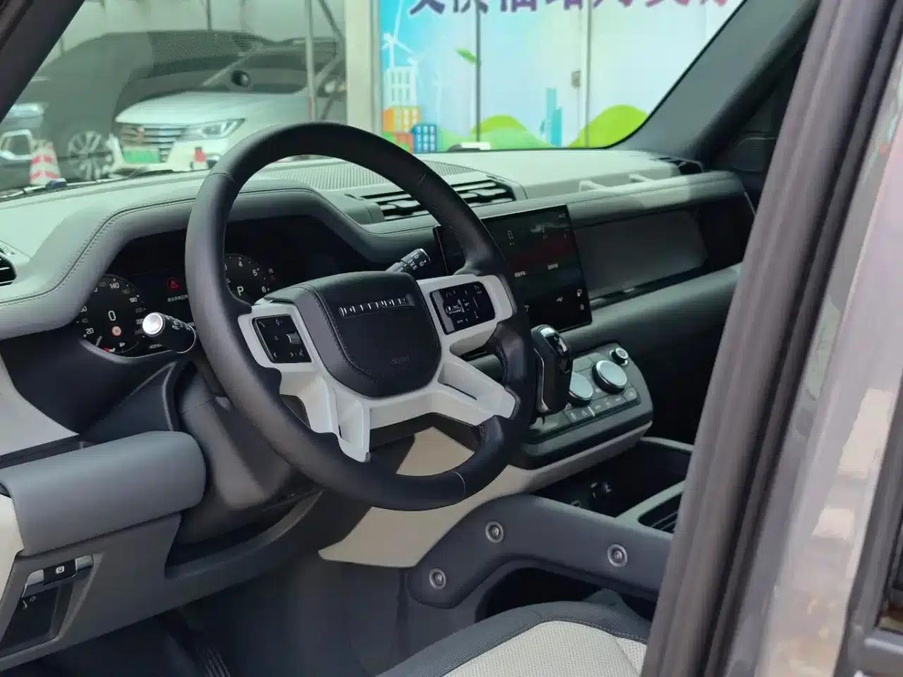 2023 Land Rover Defender 110 3.0T P400 X-DYNAMIC HSE — миниатюра 4