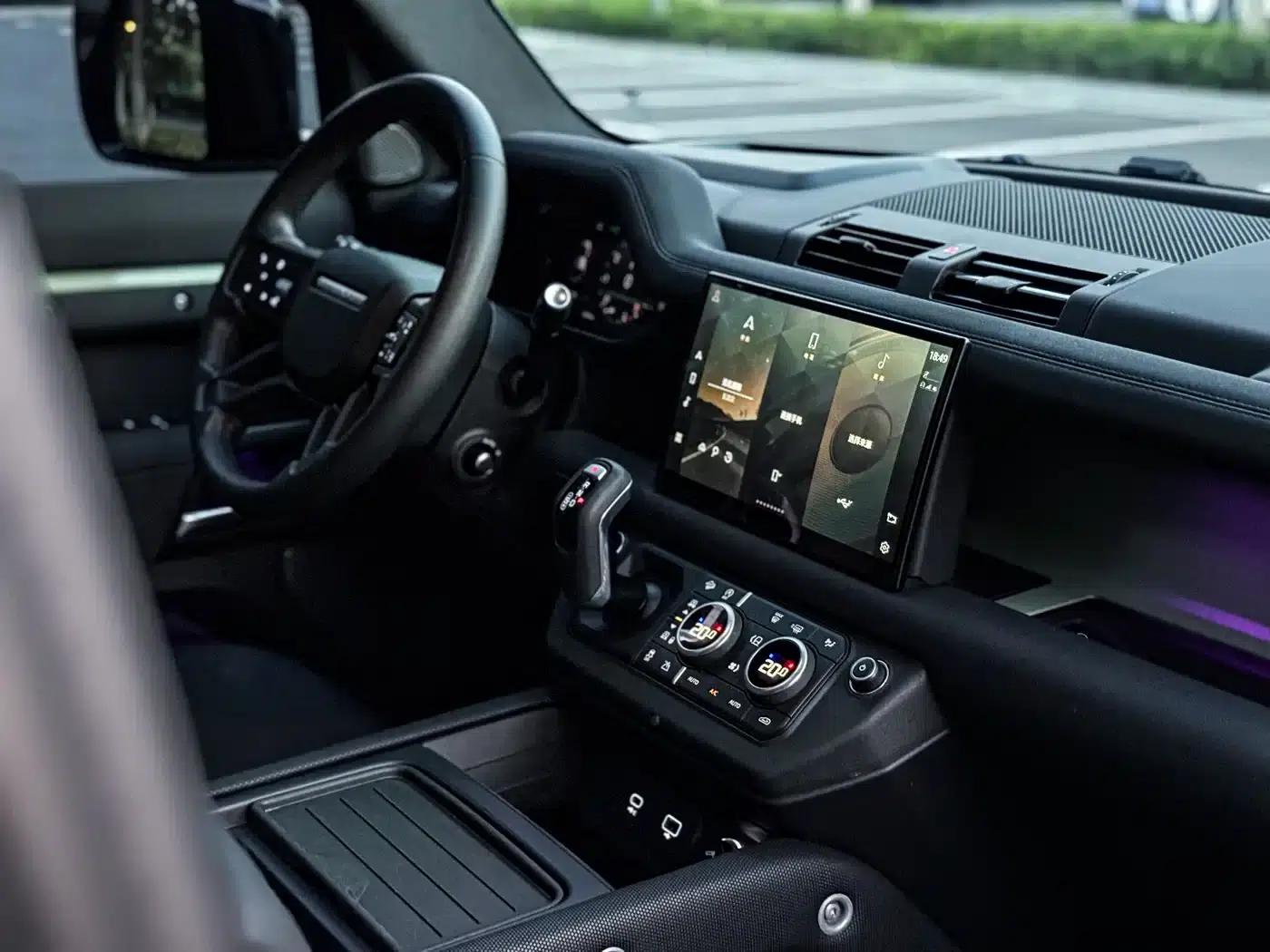 2023 Land Rover Defender 110 3.0T P400 75th Anniversary Edition — миниатюра 15