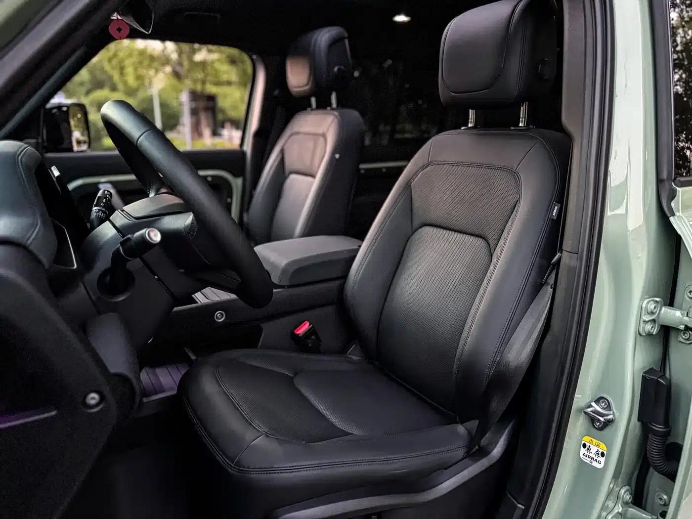 2023 Land Rover Defender 110 3.0T P400 75th Anniversary Edition — миниатюра 18