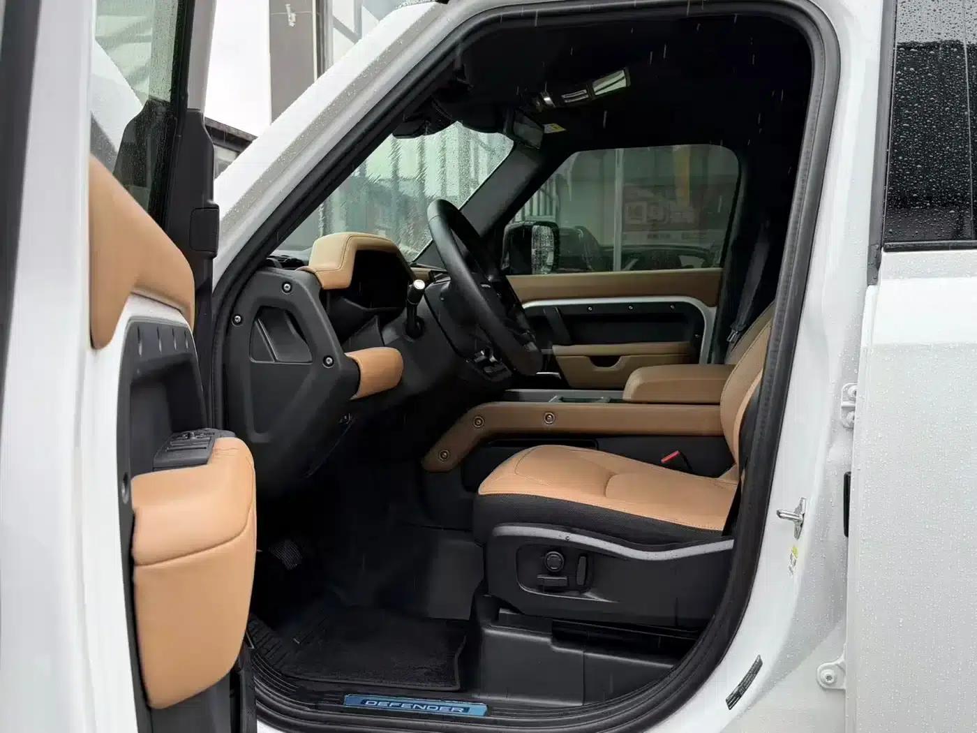 2025 Land Rover Defender 110 3.0T P400 X-Dynamic HSE — миниатюра 4