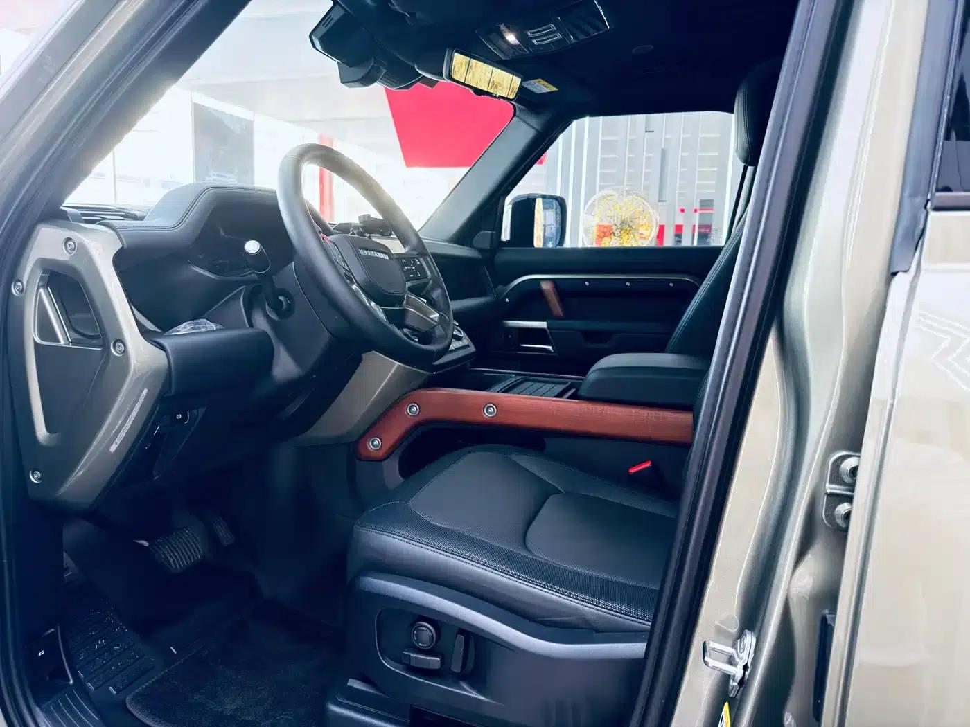 2024 Land Rover Defender 110 3.0T P400 X-DYNAMIC HSE — миниатюра 7