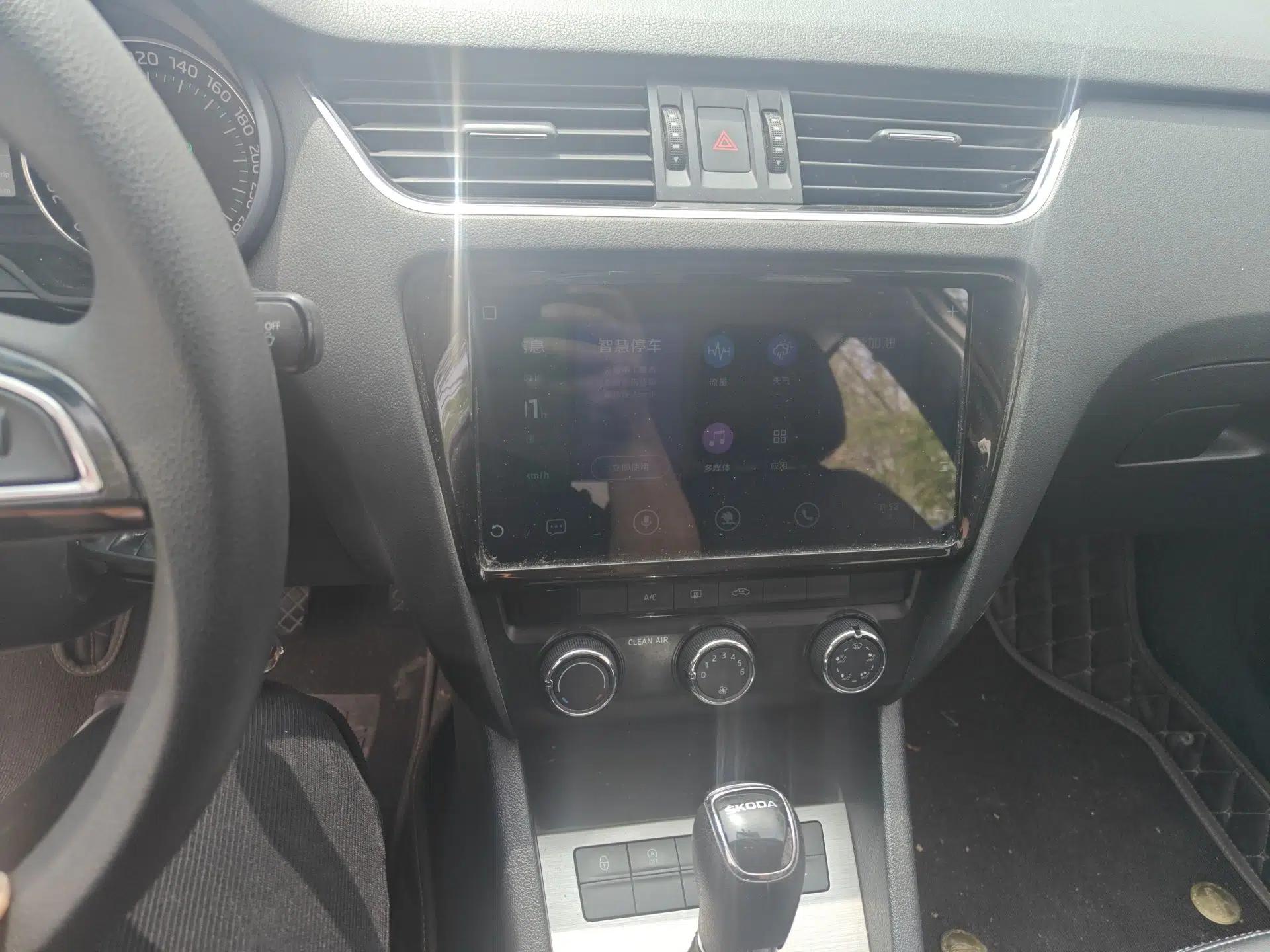 Skoda Octavia 2020 1.5L Automatic SmartDrive Comfort Edition — миниатюра 12