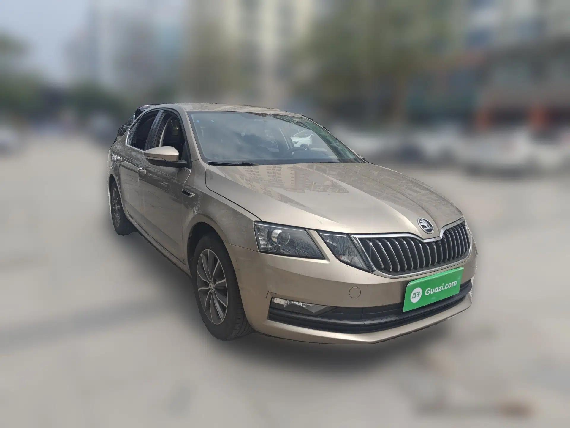 Skoda Octavia 2020 1.5L Automatic SmartDrive Comfort Edition — миниатюра 3