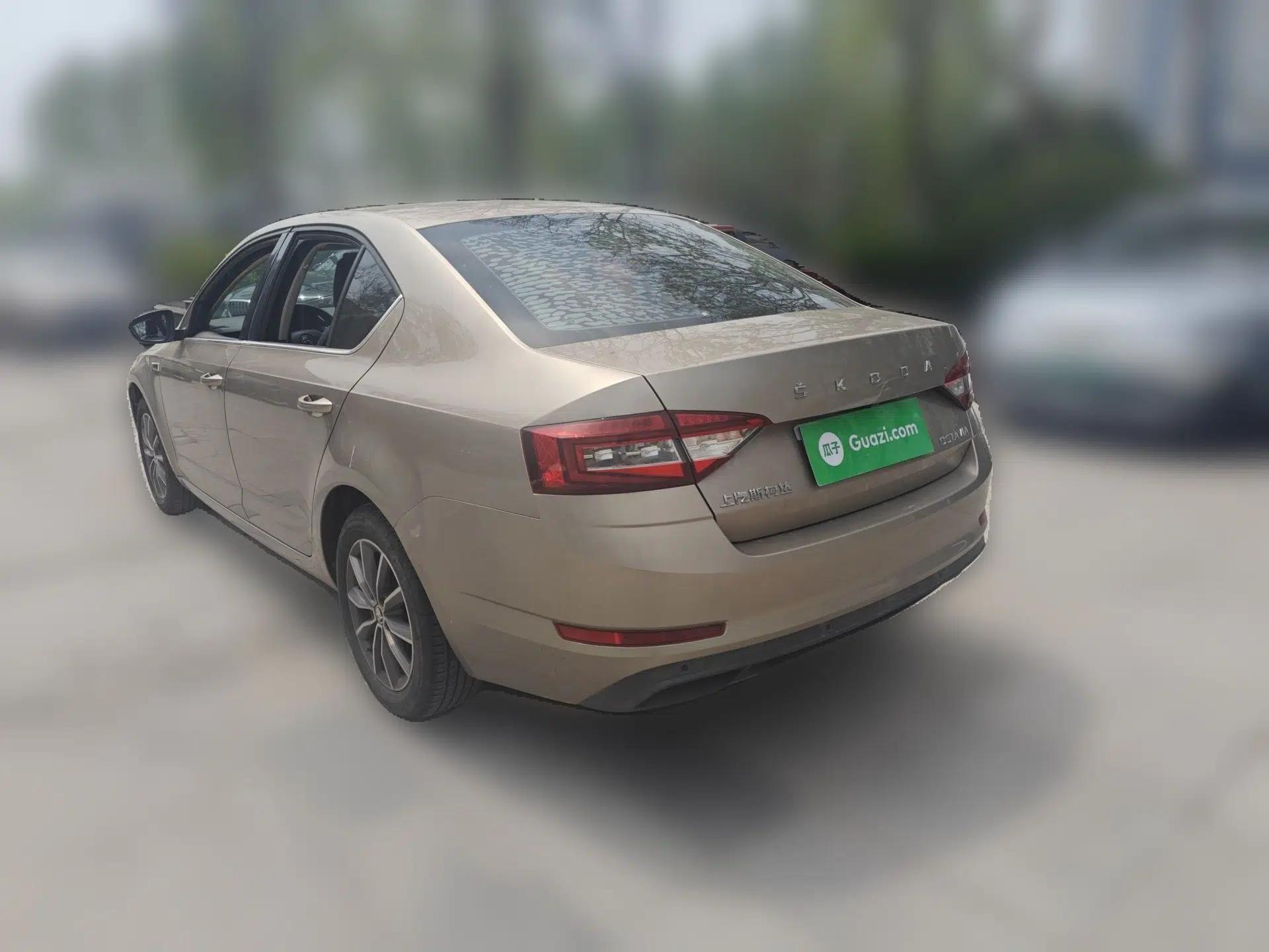 Skoda Octavia 2020 1.5L Automatic SmartDrive Comfort Edition — миниатюра 4