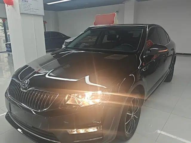 Skoda Octavia 2017 1.6L Automatic Smart Drive Edition