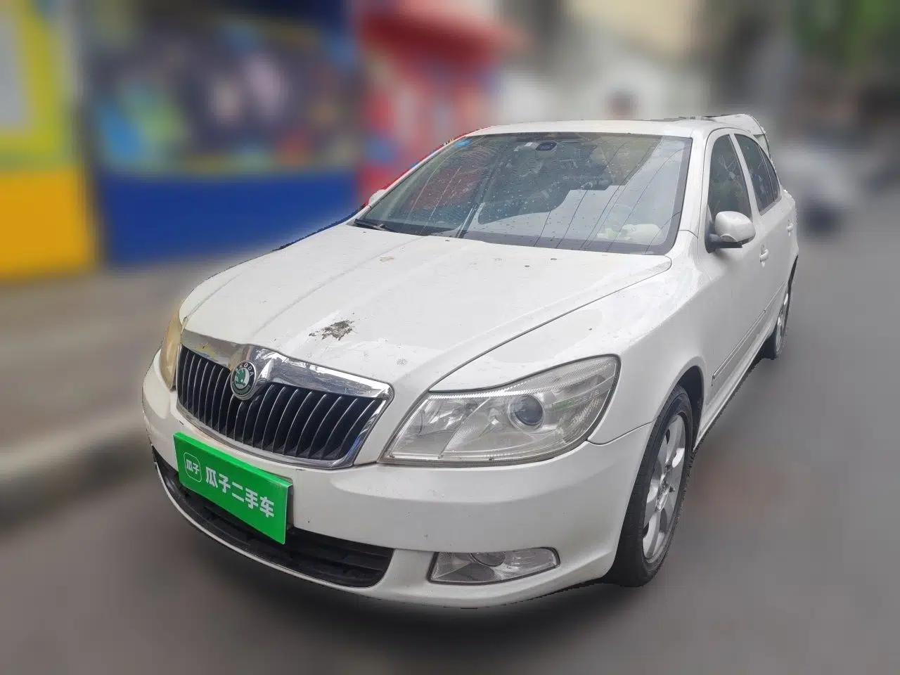 Skoda Octavia 2010 1.4TSI DSG Yijun Edition — миниатюра 1