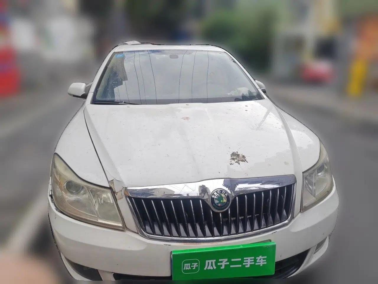 Skoda Octavia 2010 1.4TSI DSG Yijun Edition — миниатюра 2