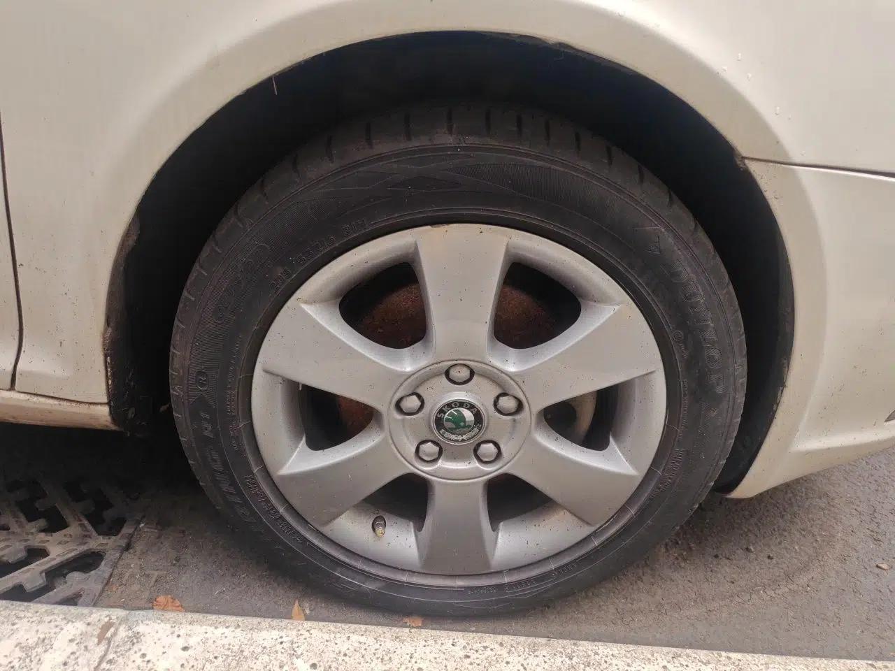 Skoda Octavia 2010 1.4TSI DSG Yijun Edition — миниатюра 8
