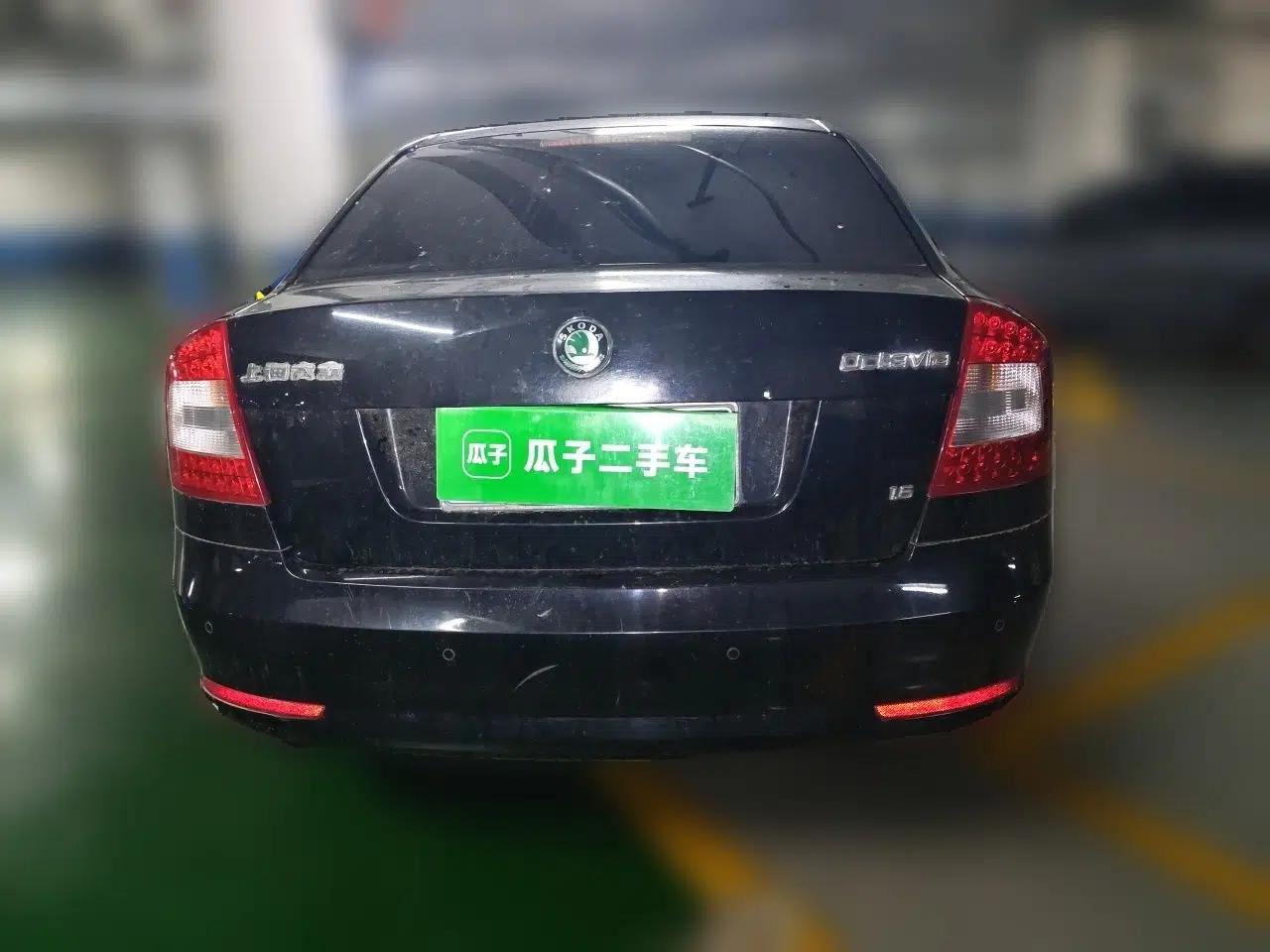 Skoda Octavia 2012 1.6L Manual Yijun Edition — миниатюра 5
