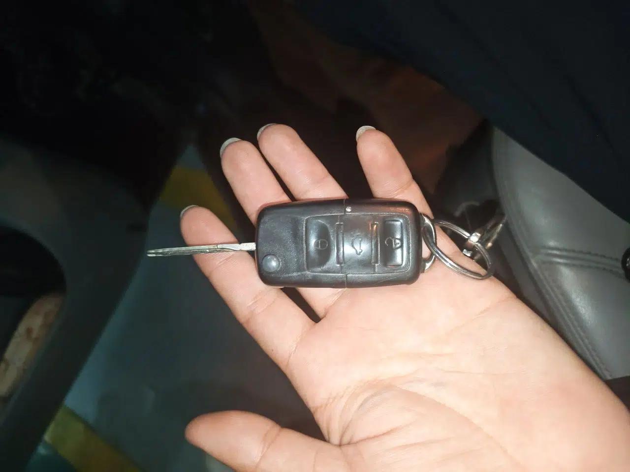 Skoda Octavia 2012 1.6L Manual Yijun Edition — миниатюра 9