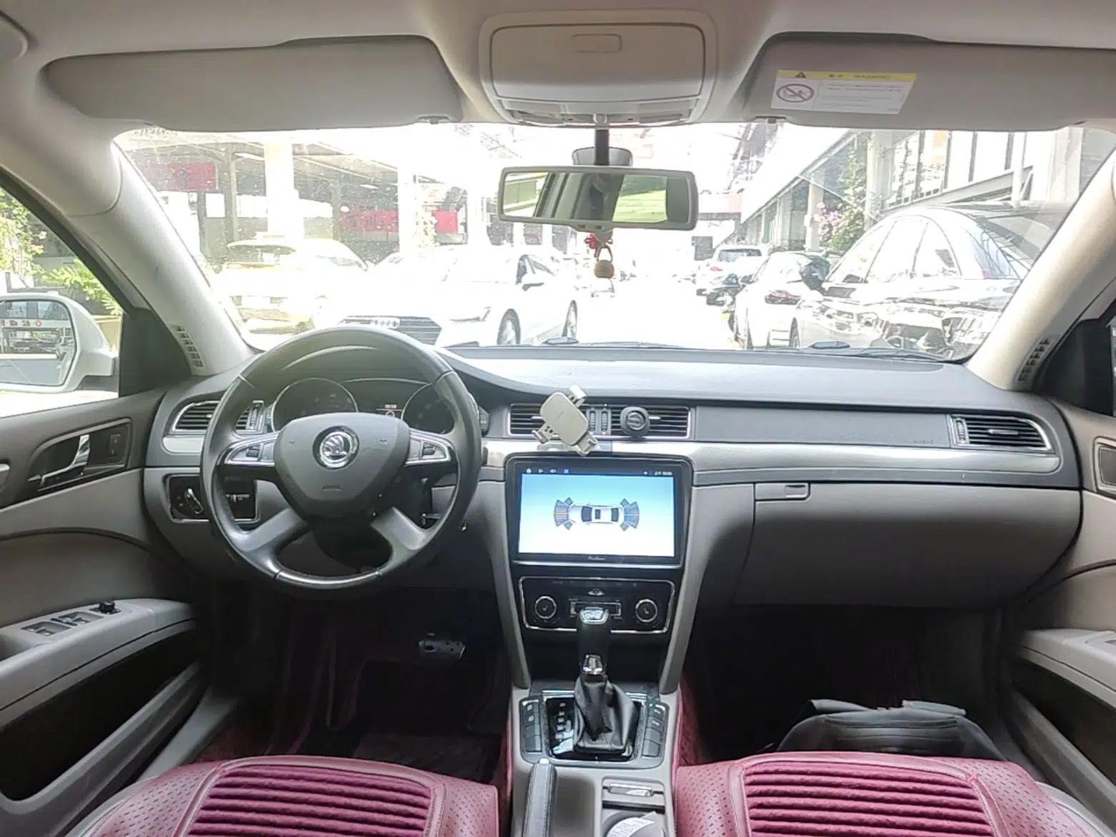 Skoda Superb 2013 1.8TSI Automatic Yashi Edition — миниатюра 13