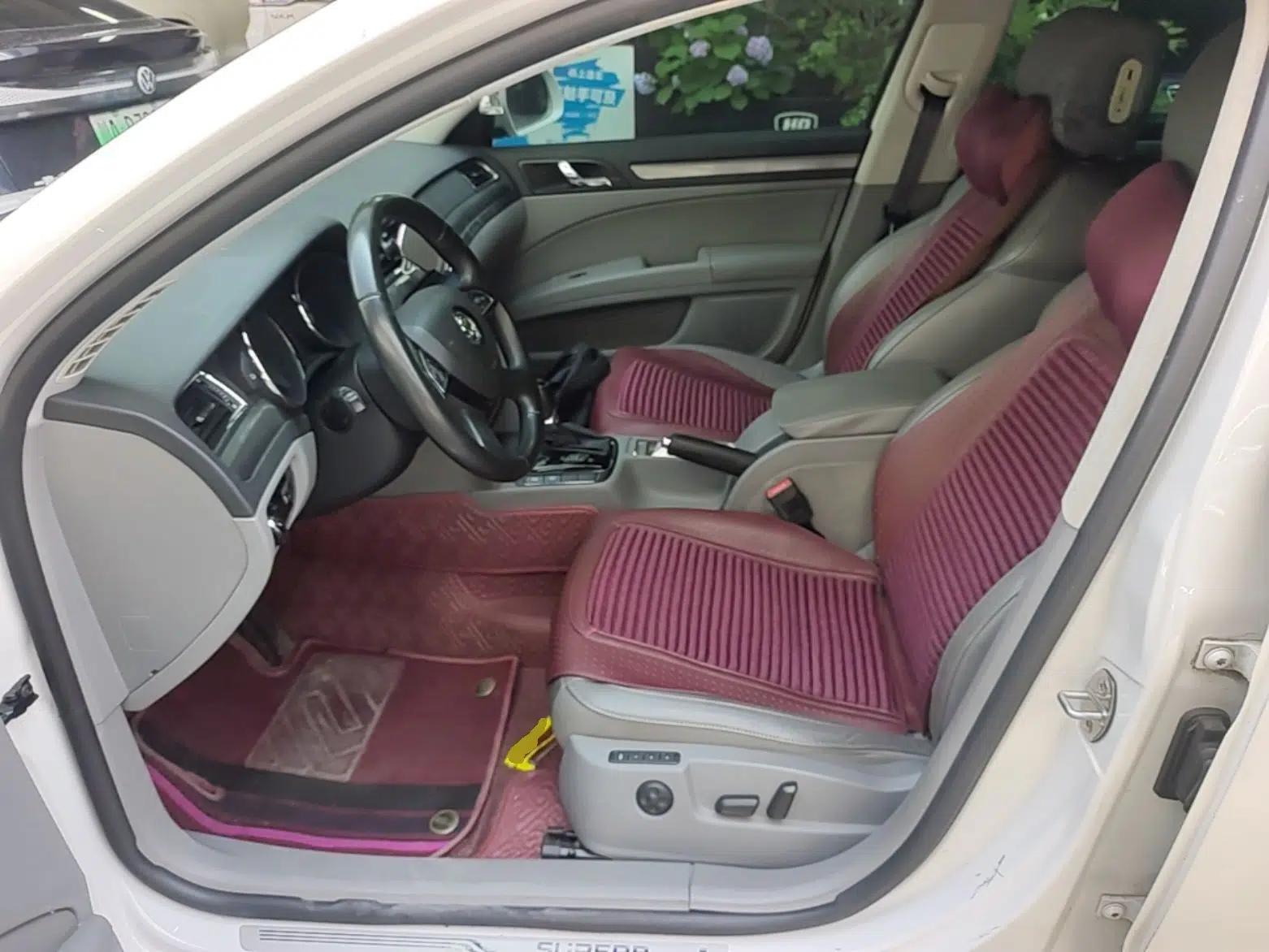Skoda Superb 2013 1.8TSI Automatic Yashi Edition — миниатюра 18