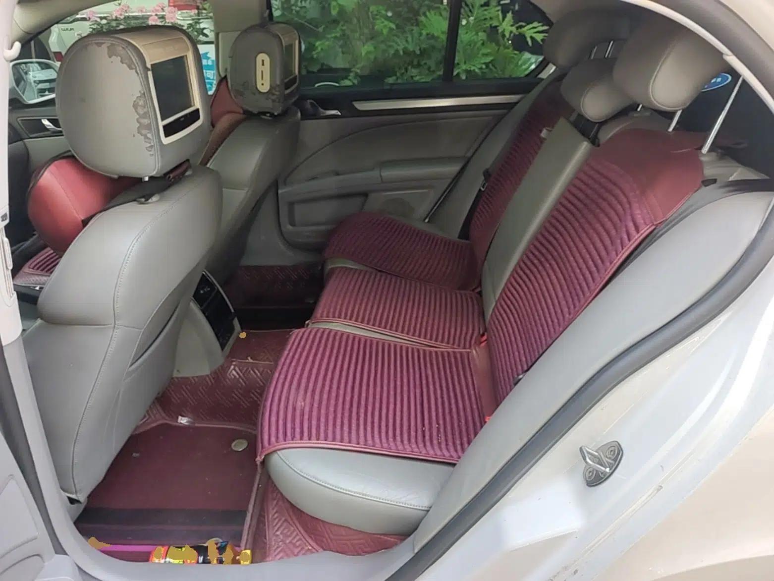 Skoda Superb 2013 1.8TSI Automatic Yashi Edition — миниатюра 20