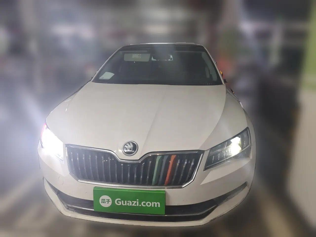 Skoda Superb 2018 TSI280 DSG Comfort Edition China V Standard — миниатюра 2
