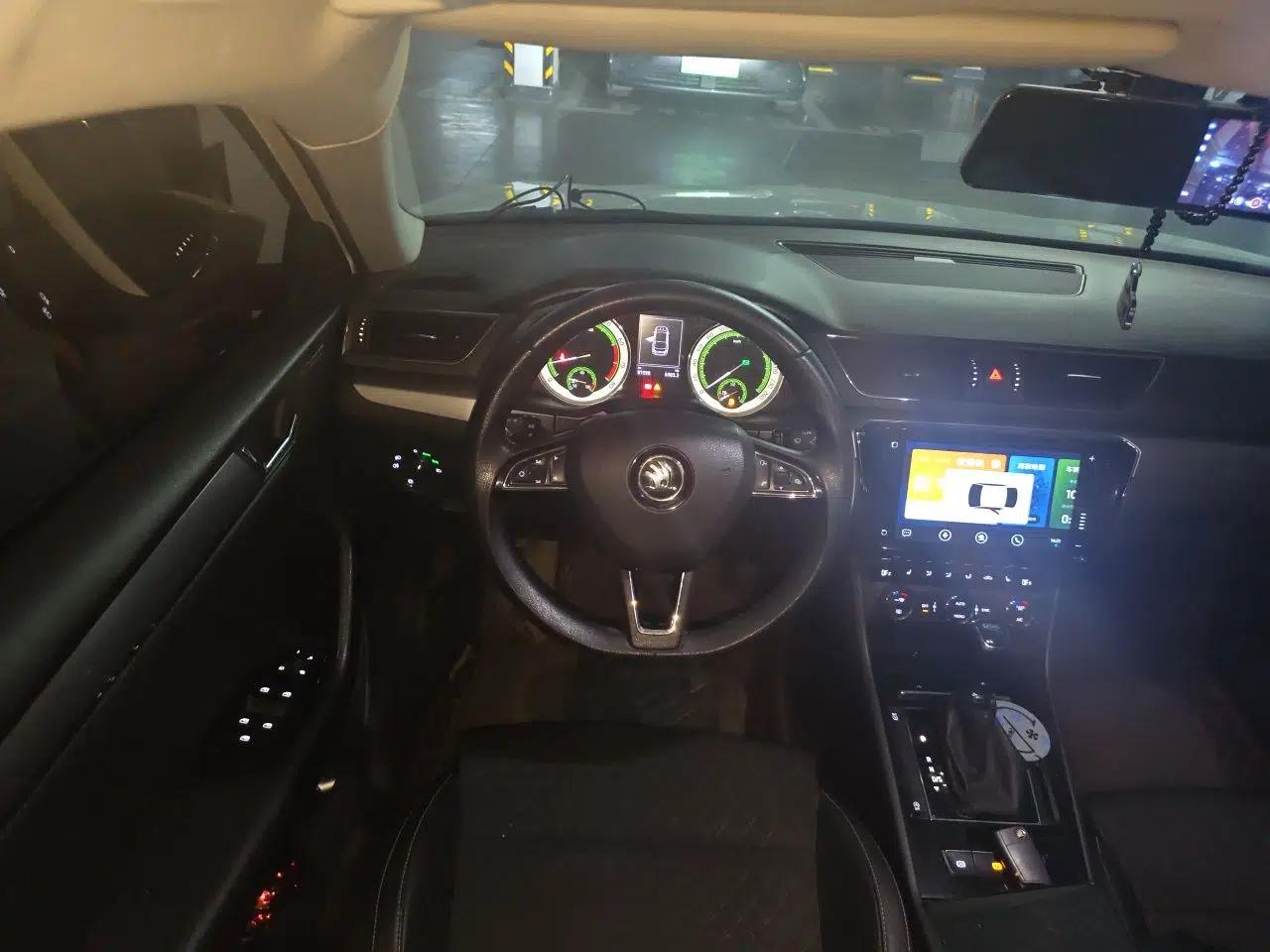 Skoda Superb 2018 TSI280 DSG Comfort Edition China V Standard — миниатюра 11