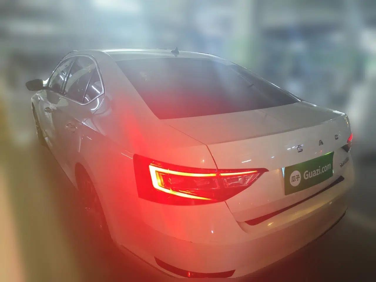 Skoda Superb 2018 TSI280 DSG Comfort Edition China V Standard — миниатюра 4