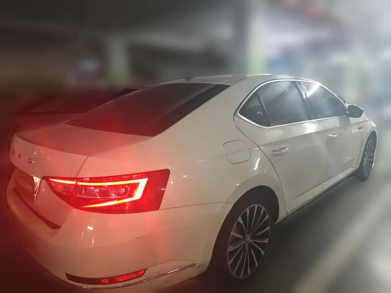 Skoda Superb 2018 TSI280 DSG Comfort Edition China V Standard — миниатюра 6