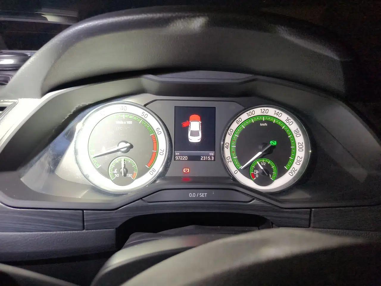 Skoda Superb 2018 TSI330 DSG Luxury Edition China V Standard — миниатюра 12