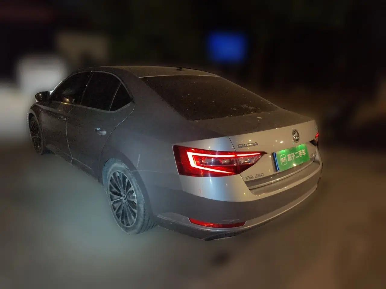 Skoda Superb 2018 TSI330 DSG Luxury Edition China V Standard — миниатюра 4