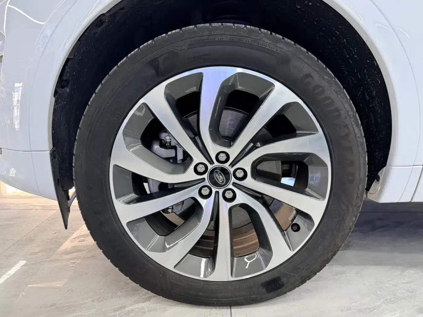 Discovery Sport 2024 Performance Tech Edition — миниатюра 17